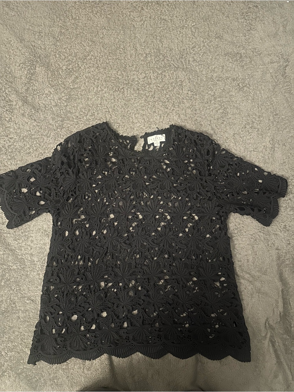 Velvet by Graham & Spencer Black Crochet Lace Short Sleeve Top